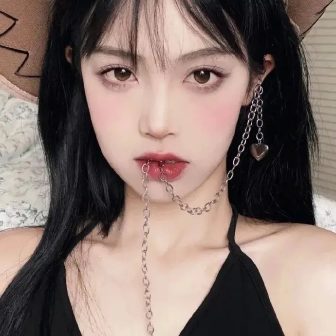 八零替嫁娇妻要亲亲续命